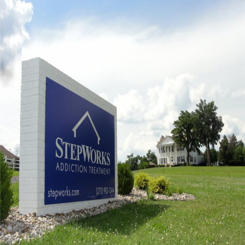 Stepworks Recovery Centers Logo