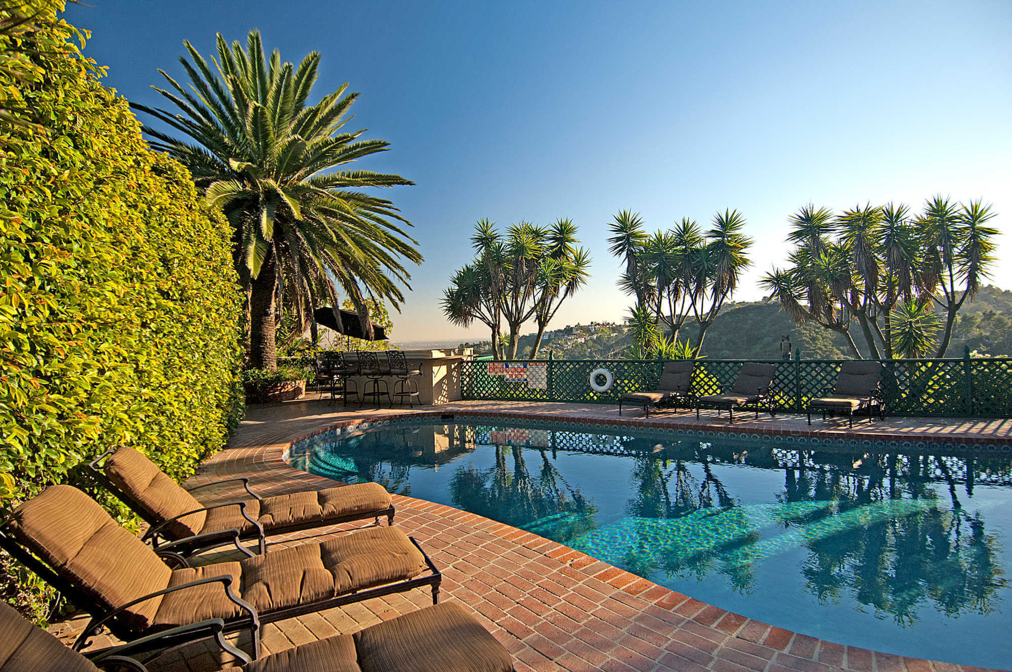 Wonderland Treatment Center LLC